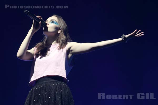 CHVRCHES - 2018-11-02 - PARIS - Grande Halle de La Villette - Lauren Eve Mayberry